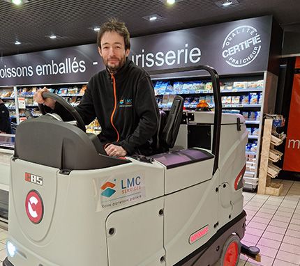 Nettoyage commerces et grandes surfaces LMC SERVICES